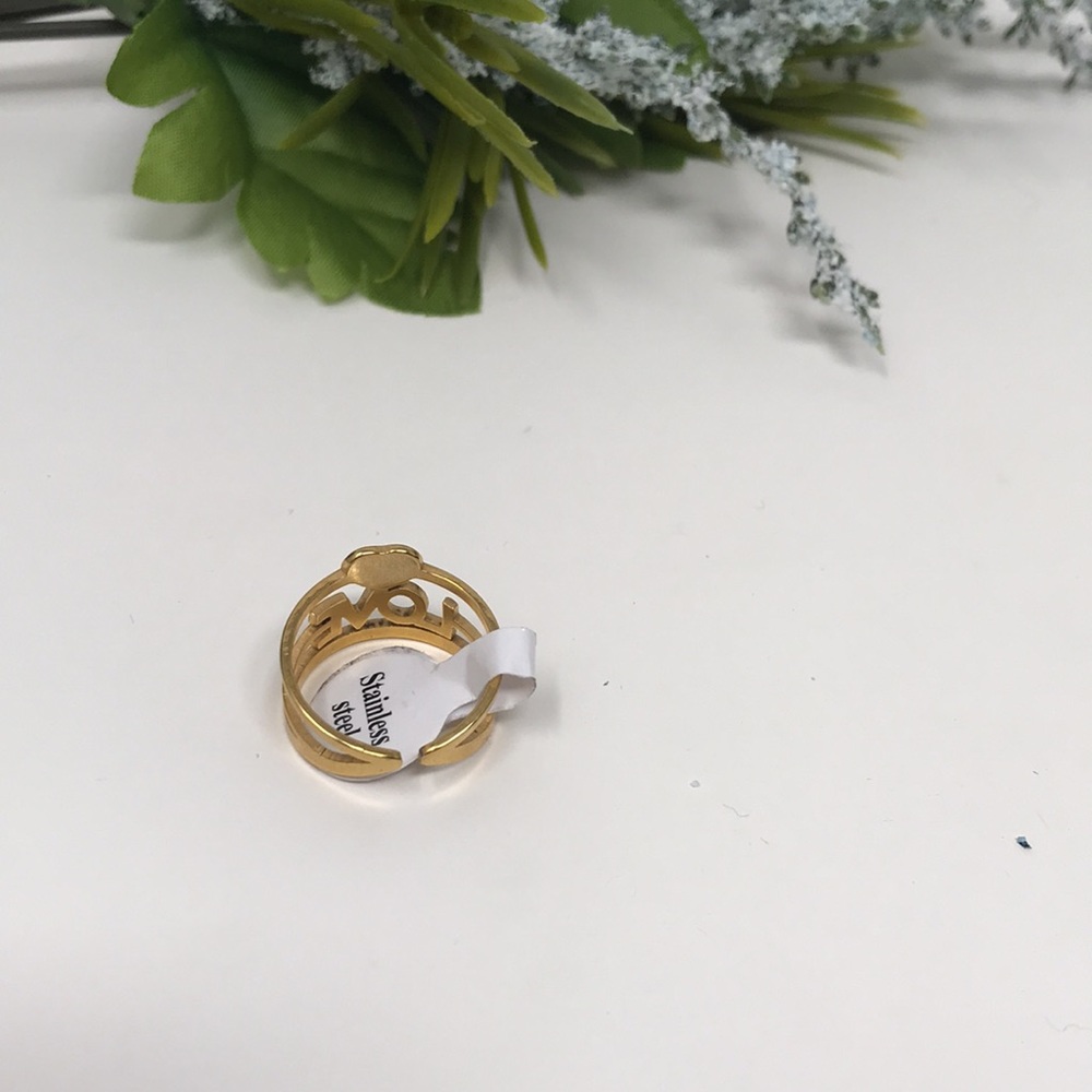 Ring - Picture 3 of 3